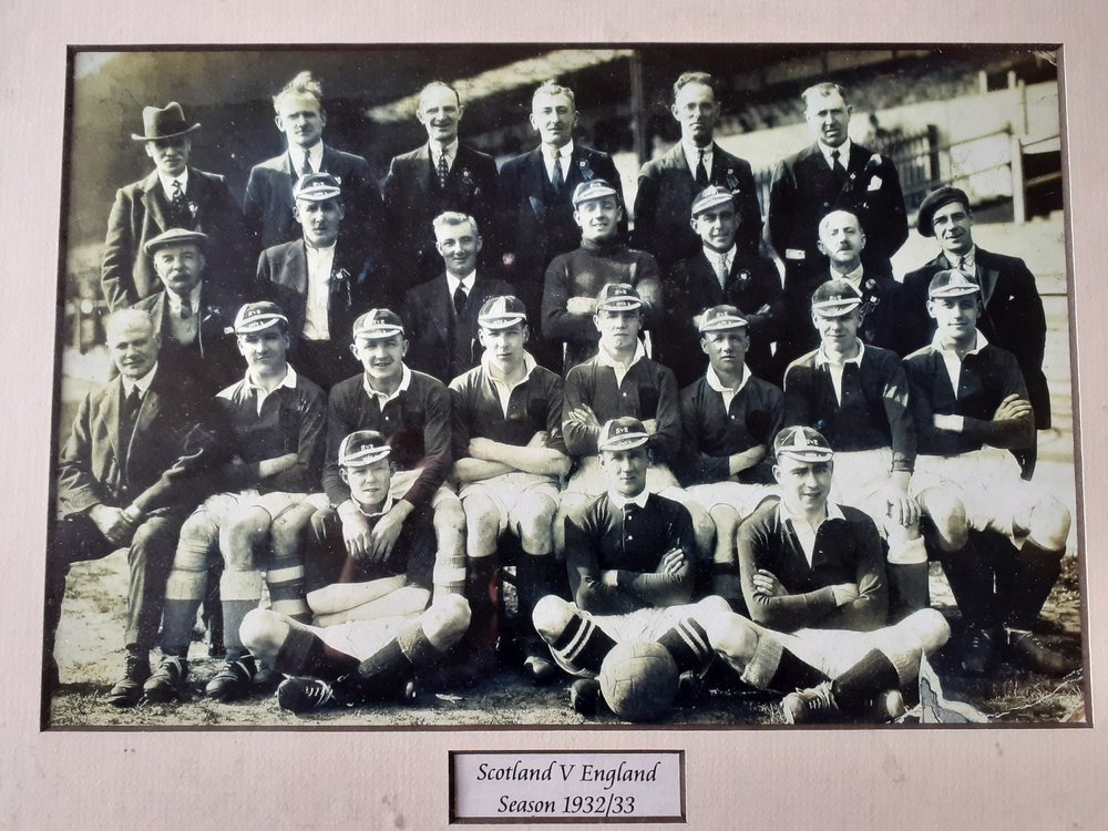 Scotland v England 1933 team photograph.jpg